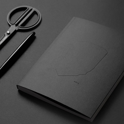 Papierniczeni Notes w kropki Monolit - Yooglo