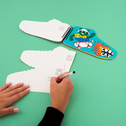 ZESZYT KREATYWNY Z NAKLEJKAMI - STREET - Yooglo