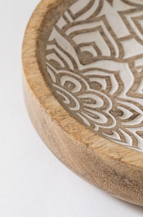 Dekoracyjna taca z drewna mango Breda - Yooglo