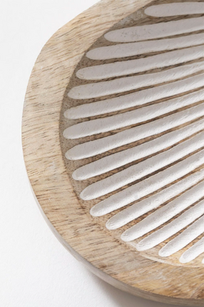 Dekoracyjna taca z drewna mango Nabordi - Yooglo