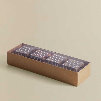 Zestaw 4 drewnianych pierścieni na serwetki Elon Style - Madera - Yooglo