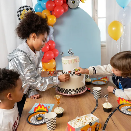 Dekoracje do muffinek Autka 12 cm mix - dekoracje do muffinek