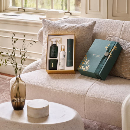 The Ritual of Jing Gift Set M średni zestaw podarunkowy do ciała ze świecą