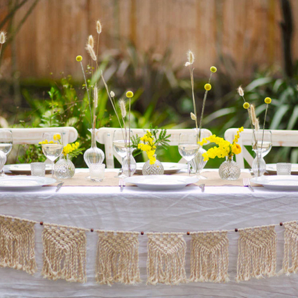 Kremowa girlanda makramowa Boho, ręcznie tkana z bawełny - Yooglo