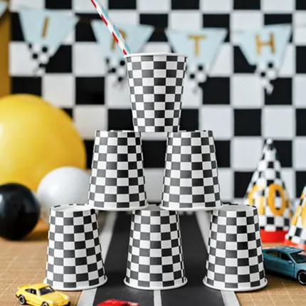 Kubeczki Szachownica Auta 220 ml - kubeczki papierowe
