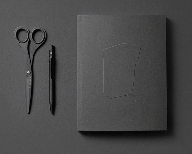 Papierniczeni Planner niedatowany Monolit - Yooglo