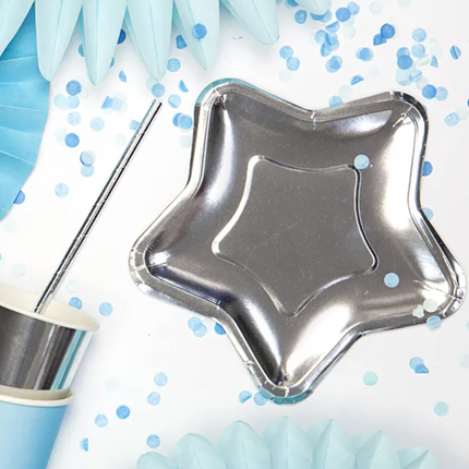 Talerzyki Gwiazdka srebrny 18cm - talerzyki papierowe