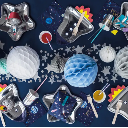 Talerzyki Gwiazdka srebrny 23cm - talerzyki papierowe