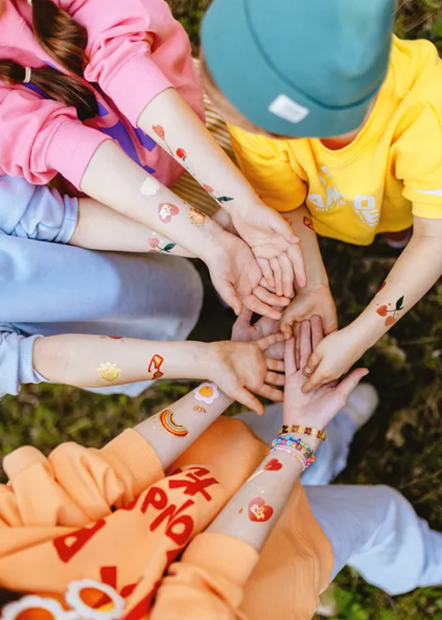 Tatuaże Stokrotki - Yooglo